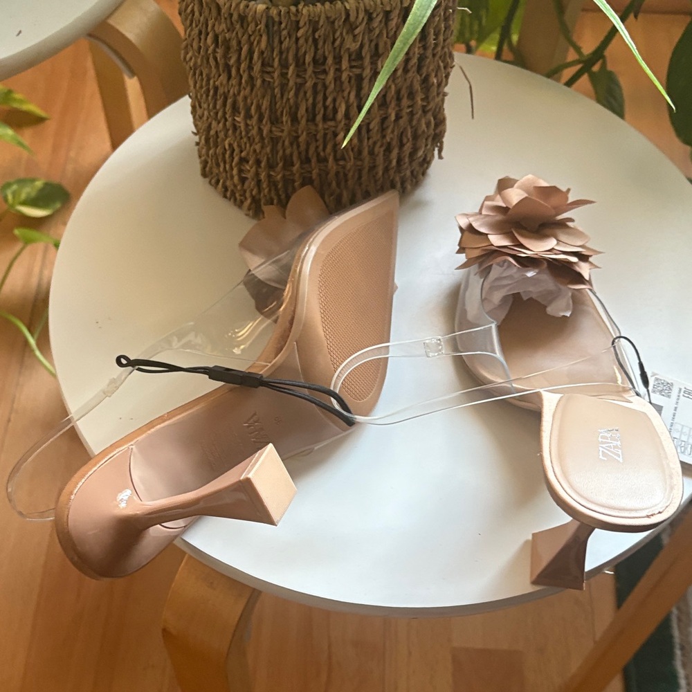 Zara Women's Beige Floral Heels - Picture 6 of 6